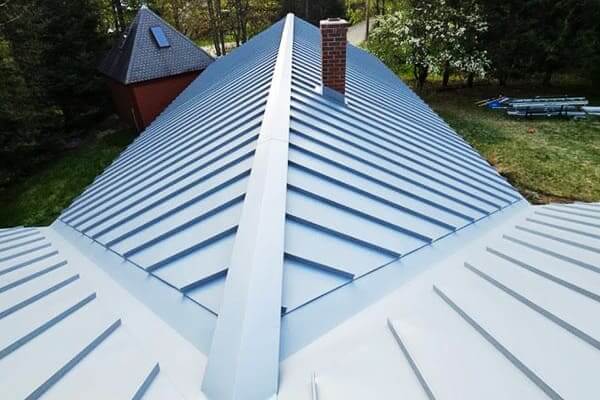 Mai launi 3003 Corrugated Aluminum Roofing Sheet